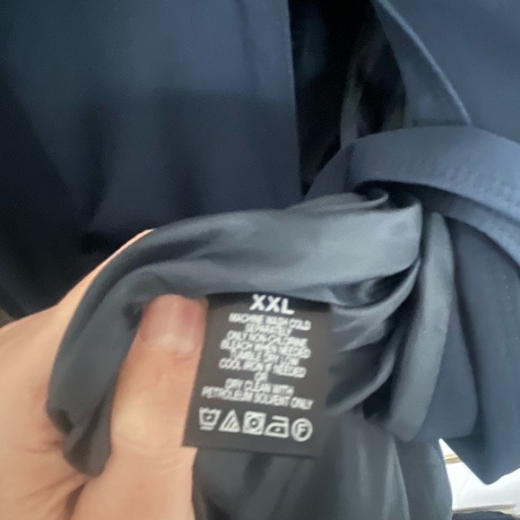 London Fog blue jacket.  Button down. Tie around the waist.  XL - Picture 4 of 5